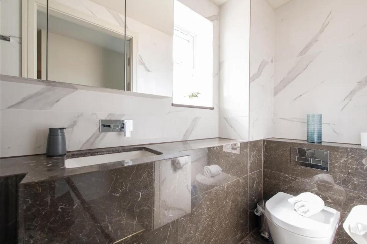 2Bd, 2Ba Urban Oasis Chcl F4 Daire Chigwell Dış mekan fotoğraf