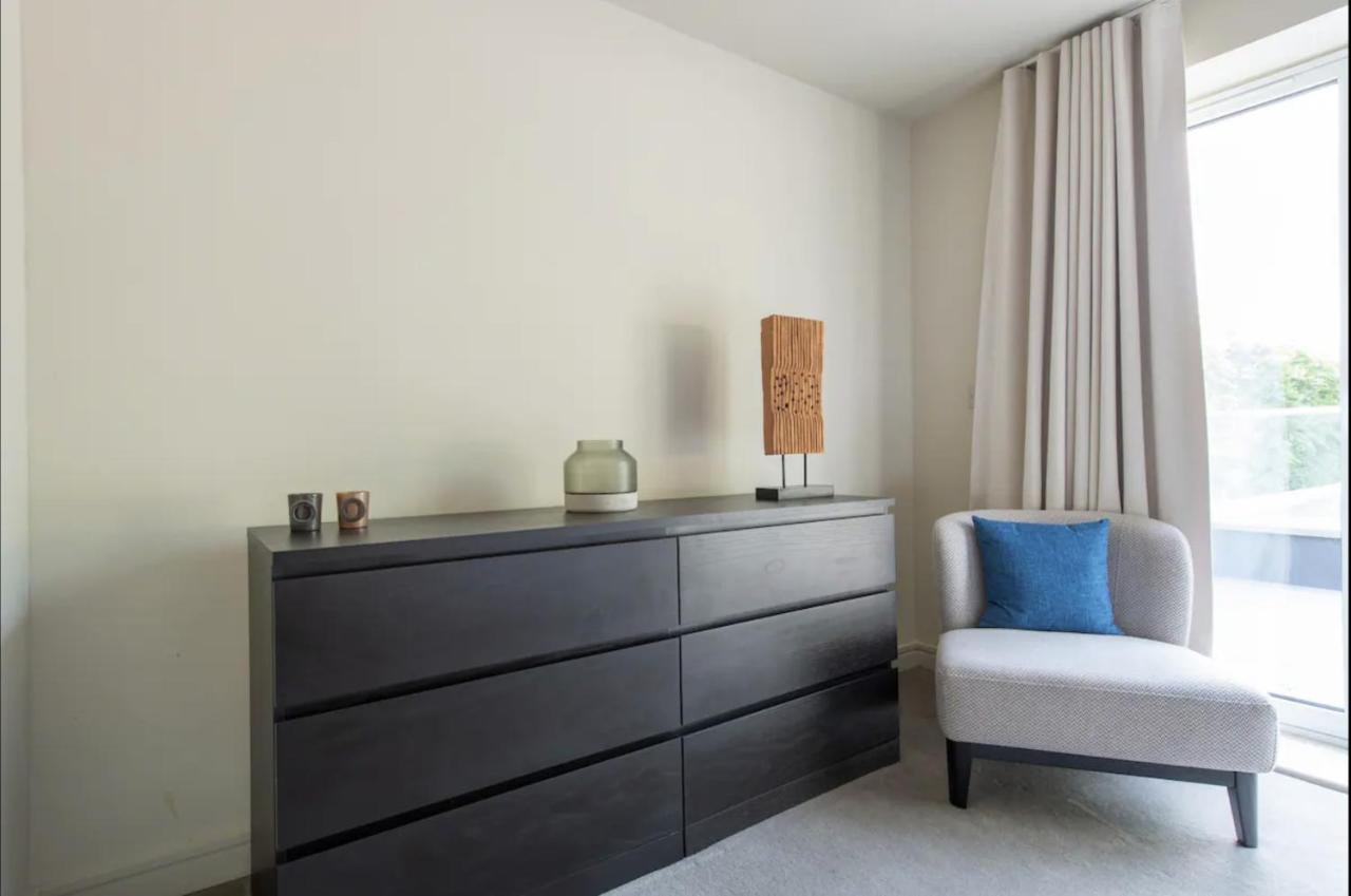 2Bd, 2Ba Urban Oasis Chcl F4 Daire Chigwell Dış mekan fotoğraf